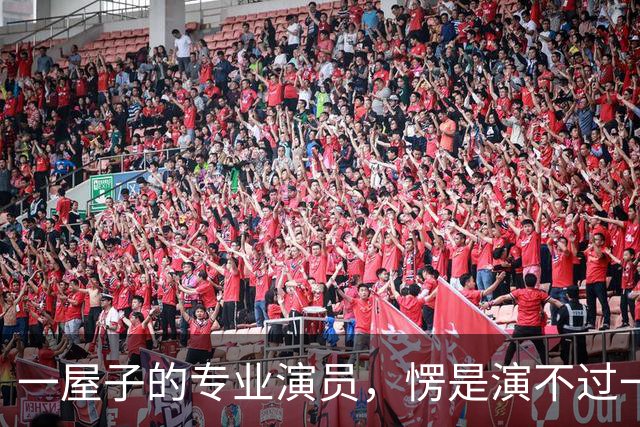 一屋子的专业演员，愣是演不过一个跨界的歌手，烂不是没有原因的